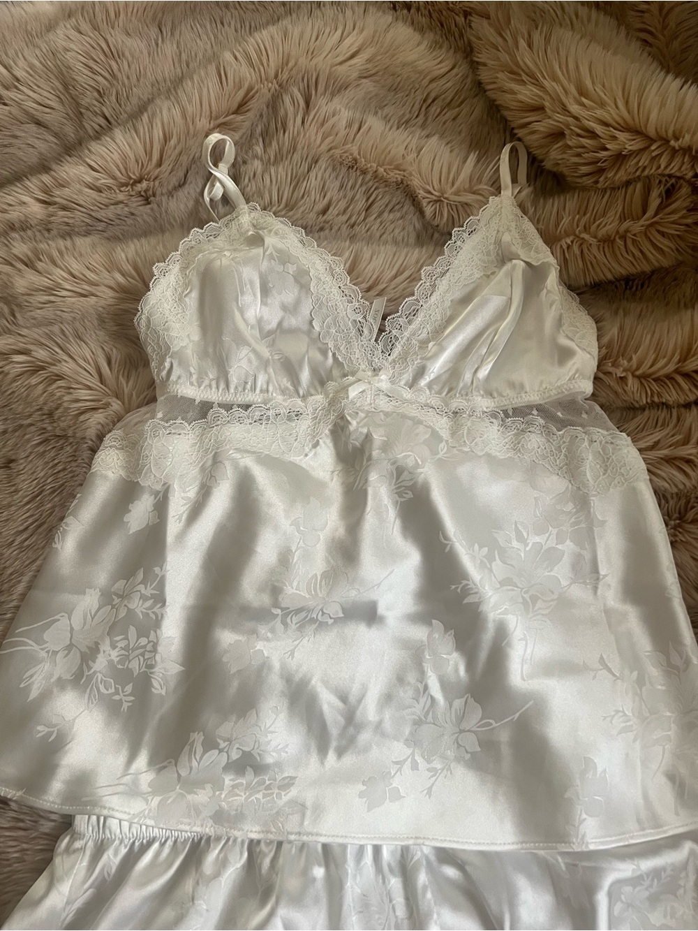 Flora Nikrooz Satin Lace Cami & Short Sleep Set - Ivory Cream XS - Picture 5 of 11
